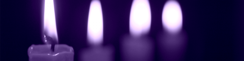 4 burning purple candles